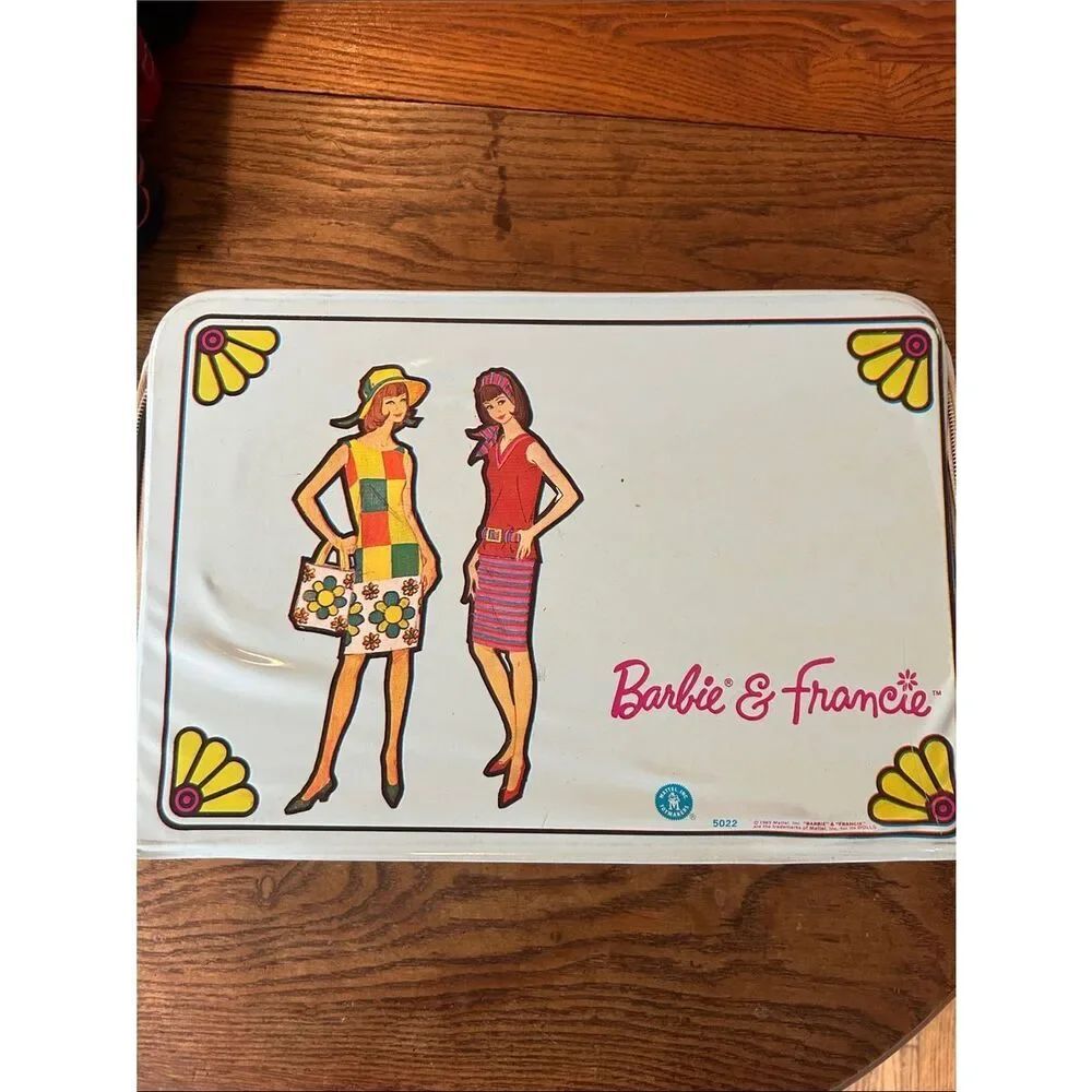 Mattel 1963 Barbie & Francie luggage storage case. Got a Barbie or Francie?